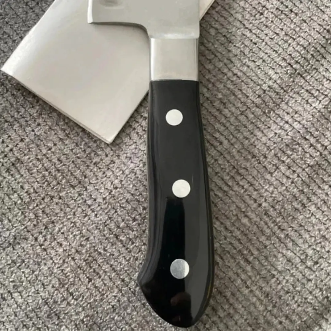 MAC MTH-80 8” Professional Japanese Chef’s Knife – Razor-Sharp Dimpled Blade, Superior Edge Retention - Image 2